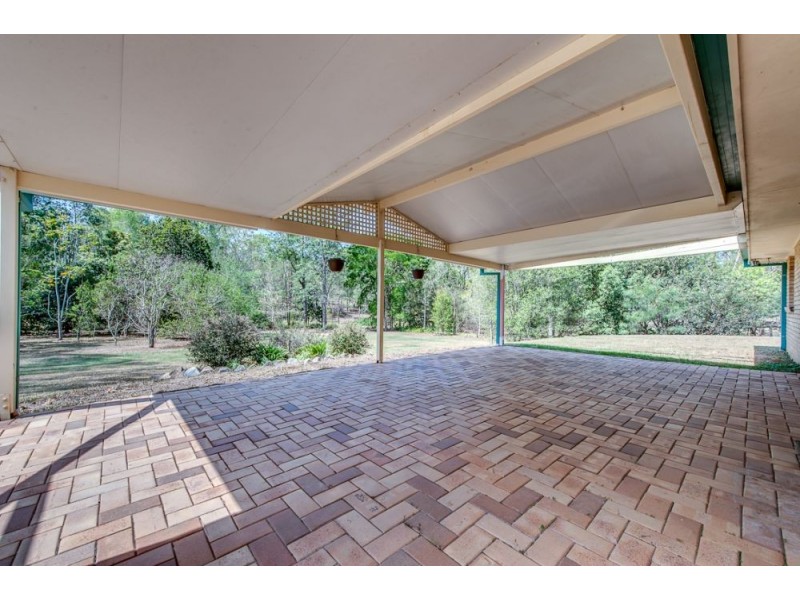 7 Cronin Court, Chuwar QLD 4306