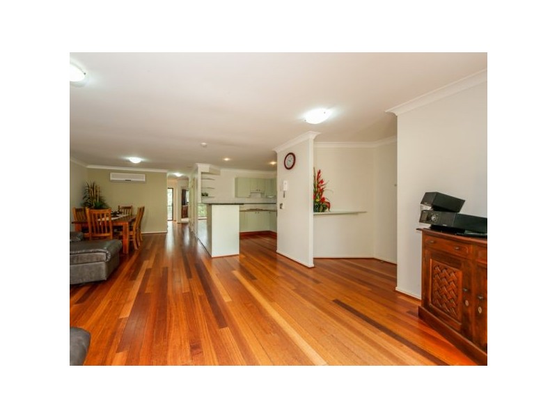 28B/71 Great Hall Drive, Miami QLD 4220