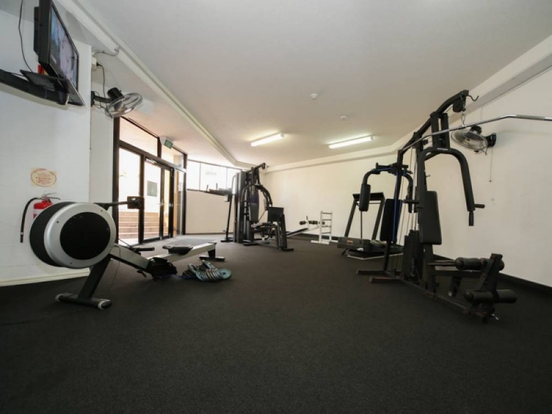 28B/71 Great Hall Drive, Miami QLD 4220