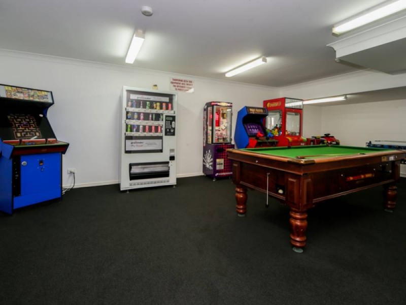 28B/71 Great Hall Drive, Miami QLD 4220