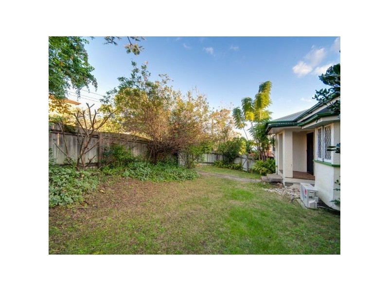 25 Burnaby Terrace, Gordon Park QLD 4031