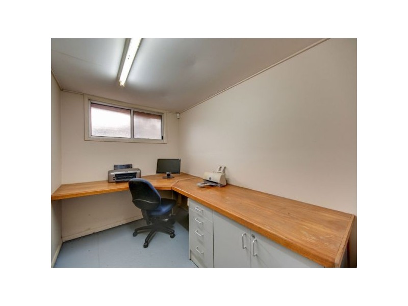 27 Dunbil Avenue, Ferny Hills QLD 4055