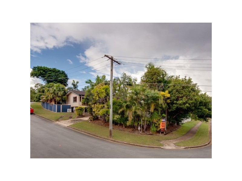 27 Dunbil Avenue, Ferny Hills QLD 4055