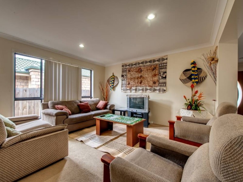 8 Hulett Street, Goodna QLD 4300