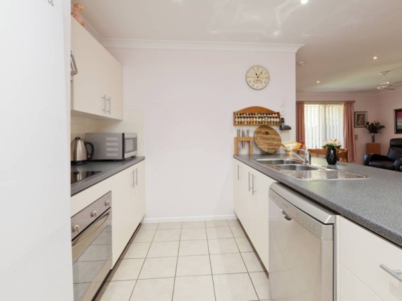 73 Oakmere Street, Nudgee QLD 4014