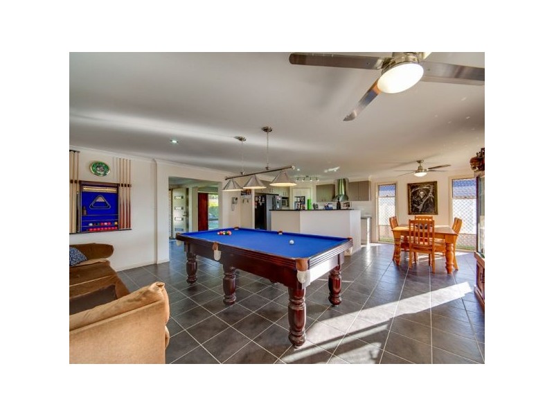 109 Kurrajong Drive, Warner QLD 4500