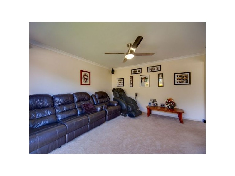 109 Kurrajong Drive, Warner QLD 4500