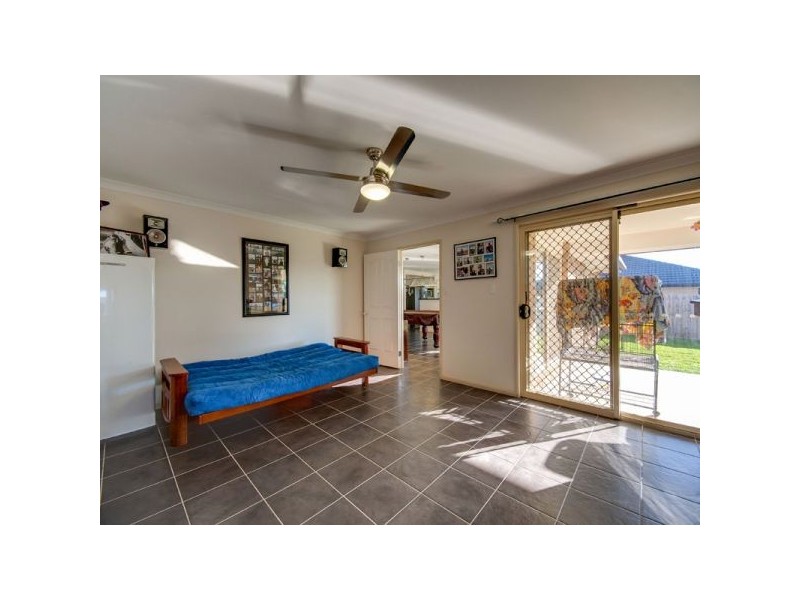 109 Kurrajong Drive, Warner QLD 4500