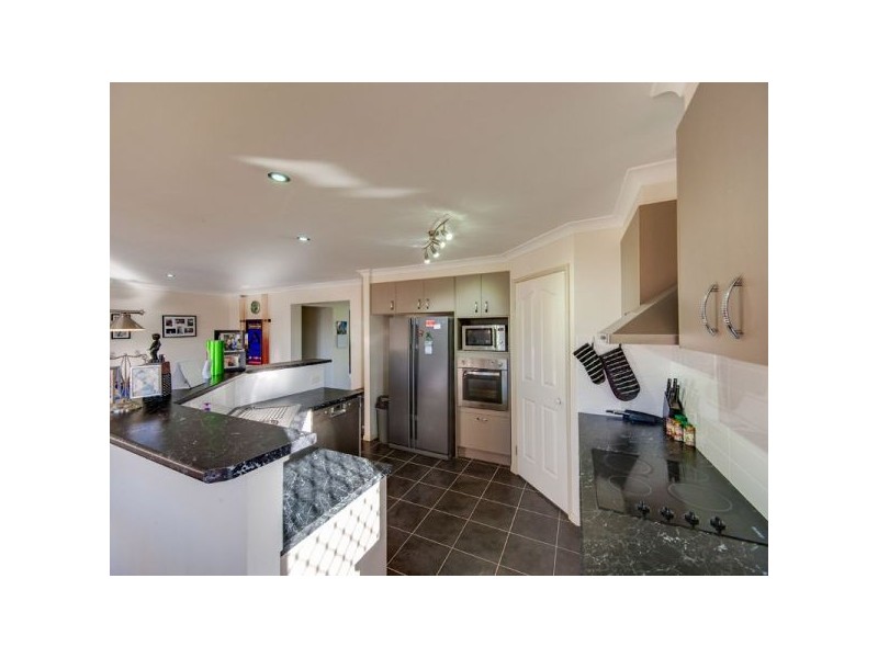 109 Kurrajong Drive, Warner QLD 4500
