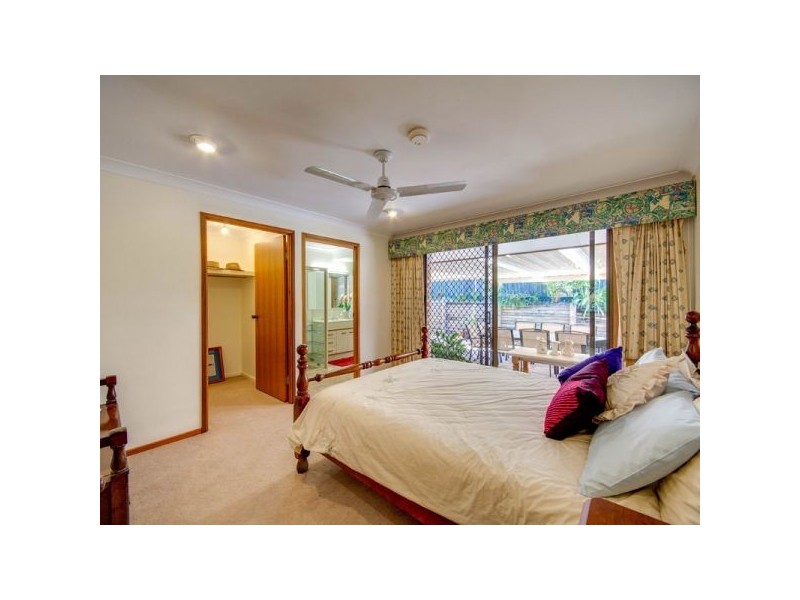 15 Barcroft Court, Aspley QLD 4034