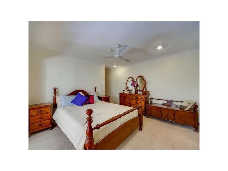 15 Barcroft Court, Aspley QLD 4034