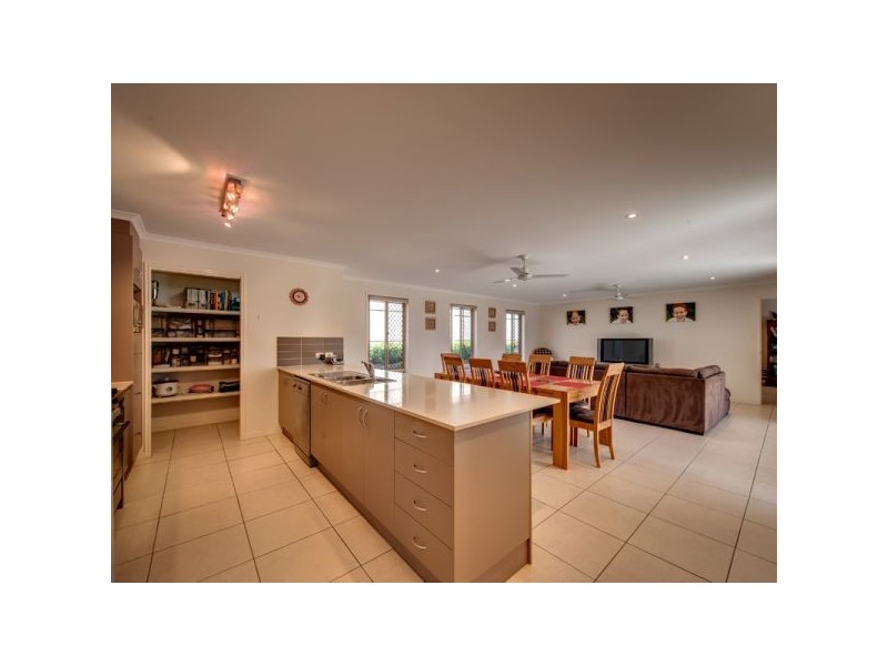 25 Snowy River Circuit, Forest Lake QLD 4078