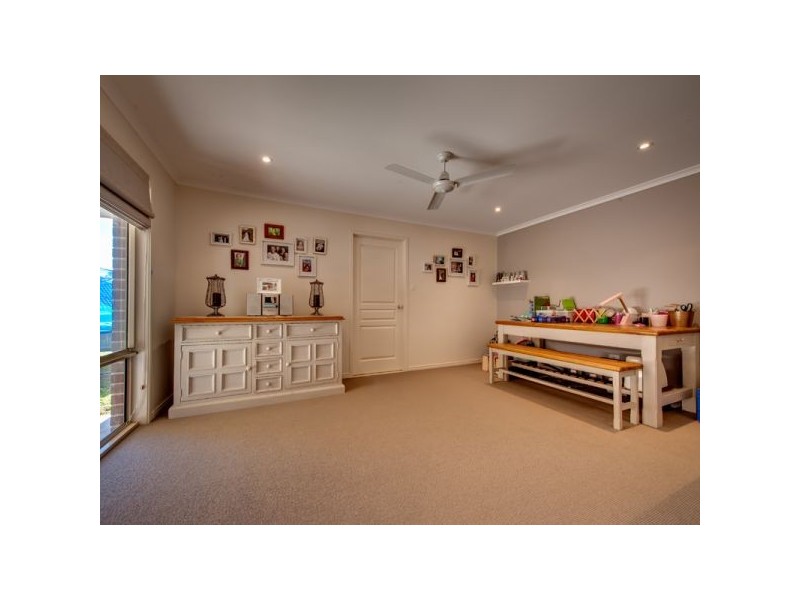 25 Snowy River Circuit, Forest Lake QLD 4078