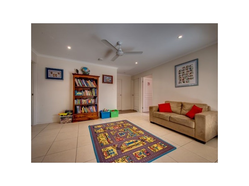 25 Snowy River Circuit, Forest Lake QLD 4078
