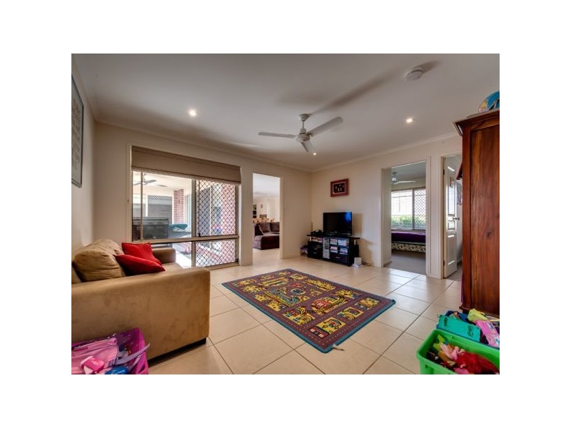25 Snowy River Circuit, Forest Lake QLD 4078