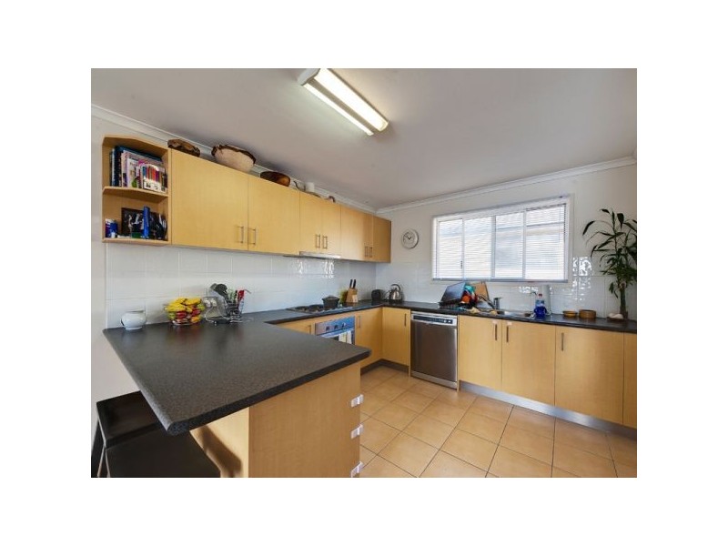 2/8 Adams Avenue, Miami QLD 4220