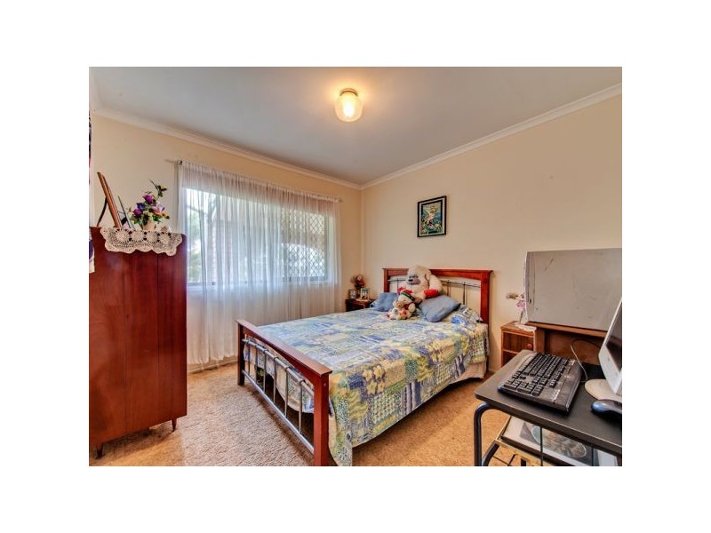 1 Eagle Drive, Eagleby QLD 4207