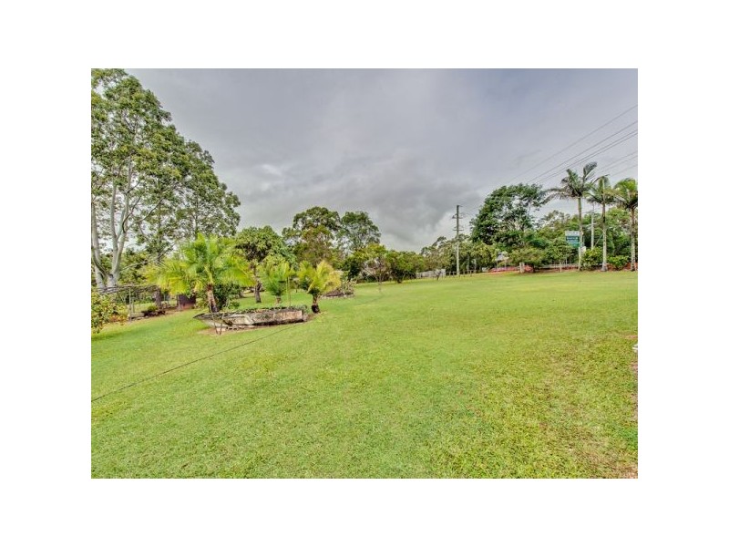 1 Eagle Drive, Eagleby QLD 4207