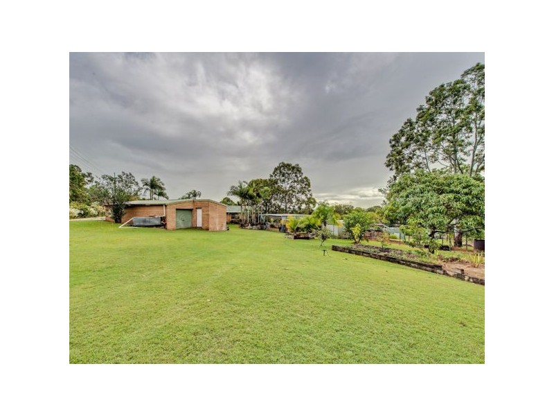 1 Eagle Drive, Eagleby QLD 4207