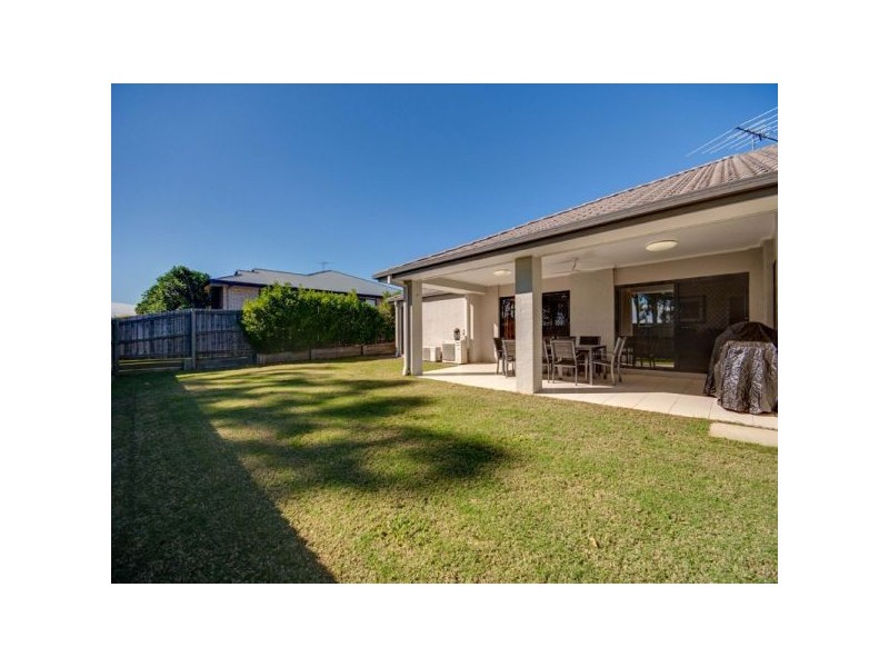 1 Hillary Drive, Warner QLD 4500