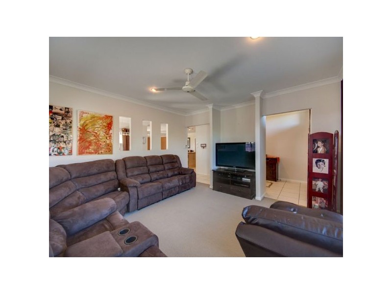 1 Hillary Drive, Warner QLD 4500