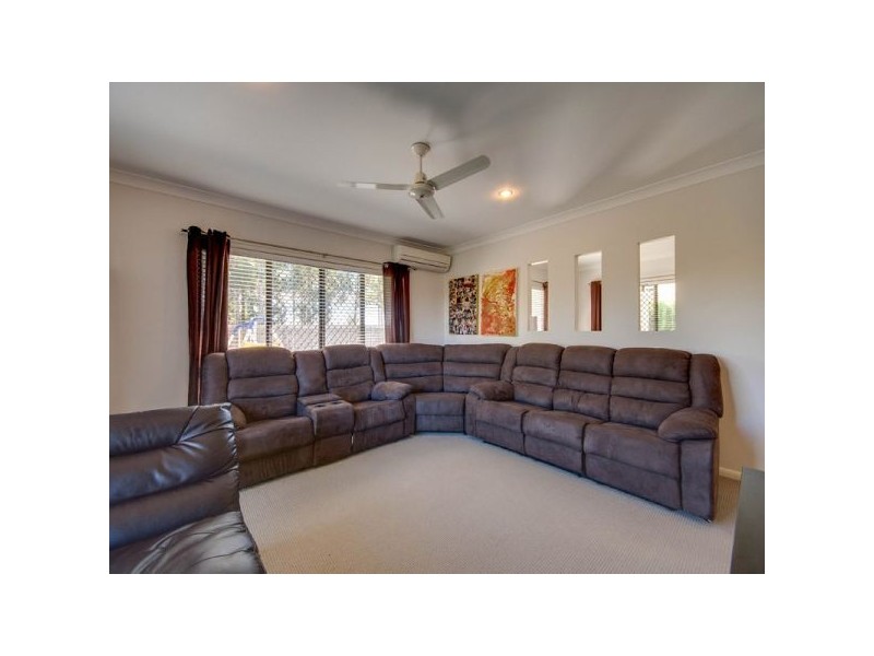 1 Hillary Drive, Warner QLD 4500