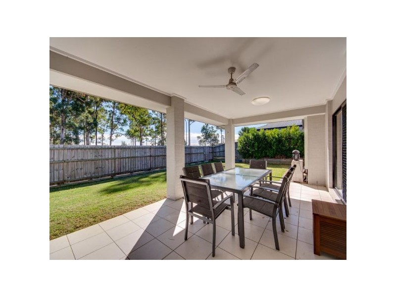 1 Hillary Drive, Warner QLD 4500