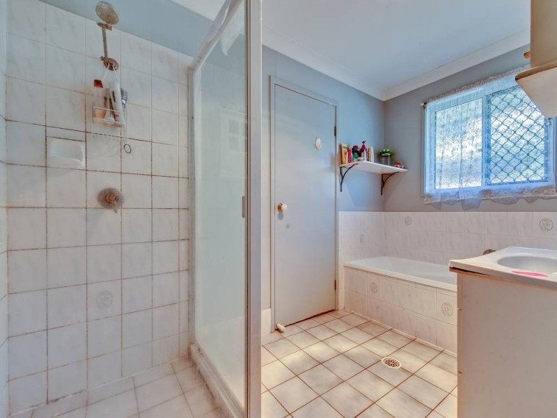 164 Henty Drive, Redbank Plains QLD 4301