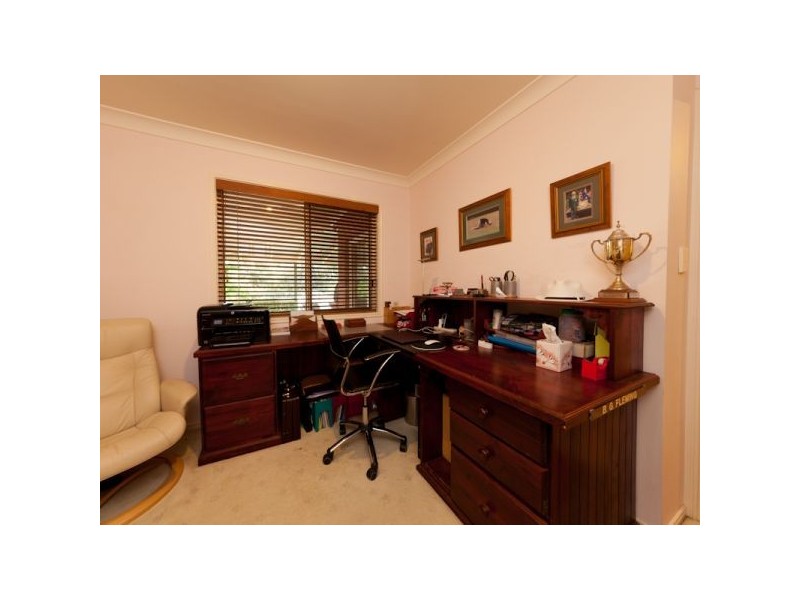 10 Ehlers Close, Carindale QLD 4152