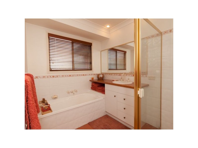 10 Ehlers Close, Carindale QLD 4152