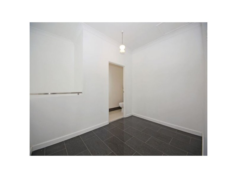 13 Chatham St, Margate QLD 4019