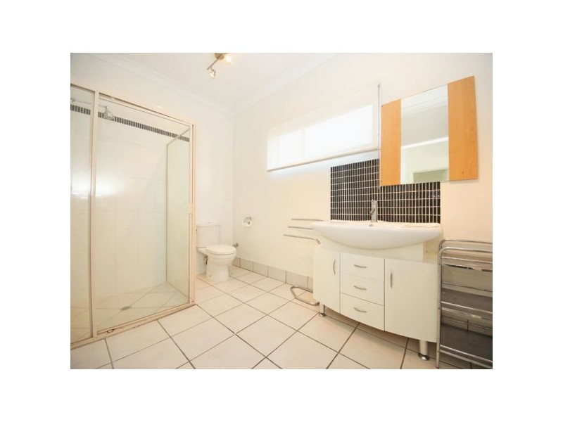 13 Chatham St, Margate QLD 4019