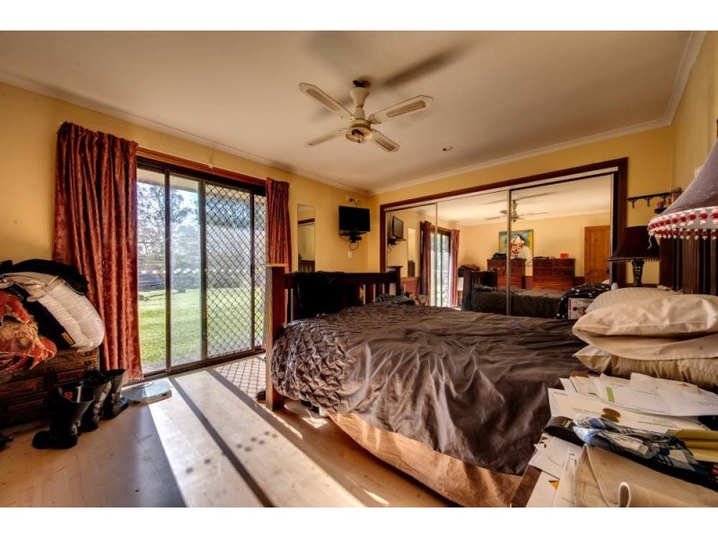 1 Warner Road, Chambers Flat QLD 4133