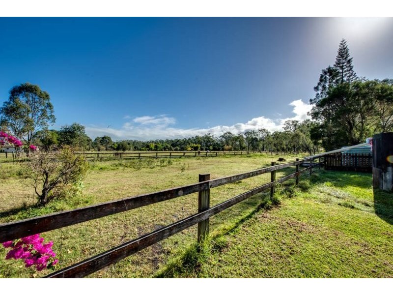 1 Warner Road, Chambers Flat QLD 4133