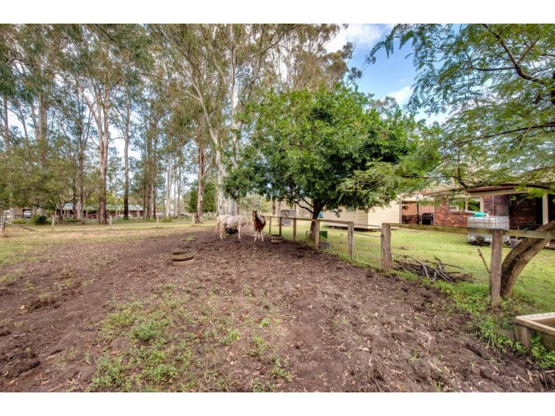 1 Warner Road, Chambers Flat QLD 4133