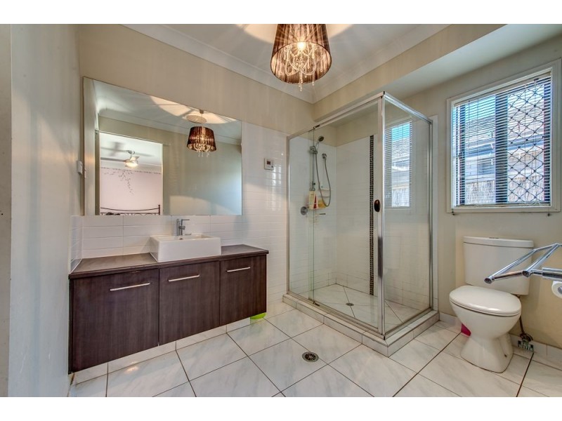 18 Daryl Reinhardt Street, Redbank Plains QLD 4301