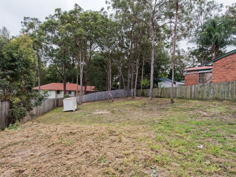 3 Bushlark Place, Goodna QLD 4300
