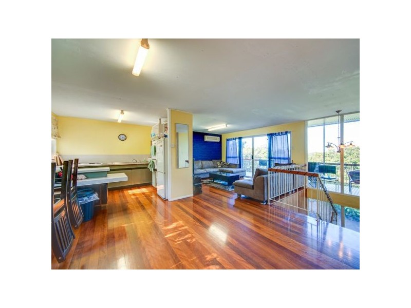 24 Caratel Street, Stafford Heights QLD 4053