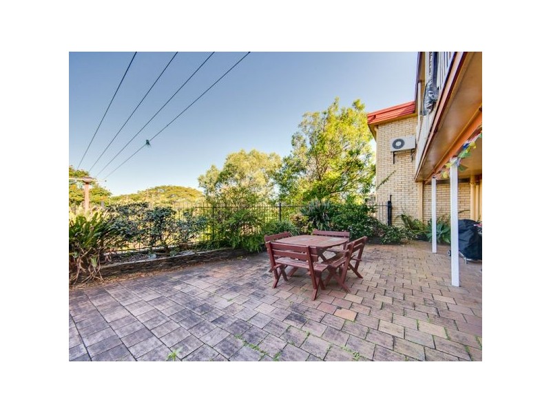 24 Caratel Street, Stafford Heights QLD 4053