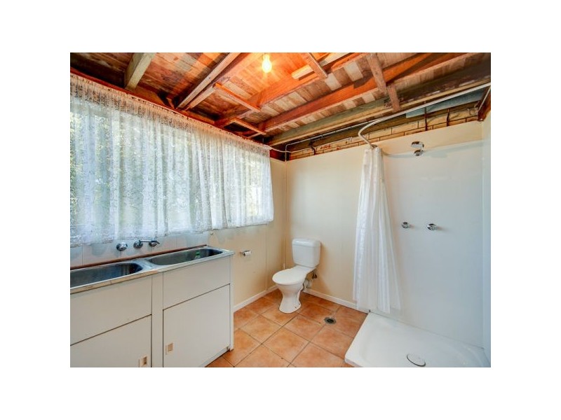 24 Caratel Street, Stafford Heights QLD 4053