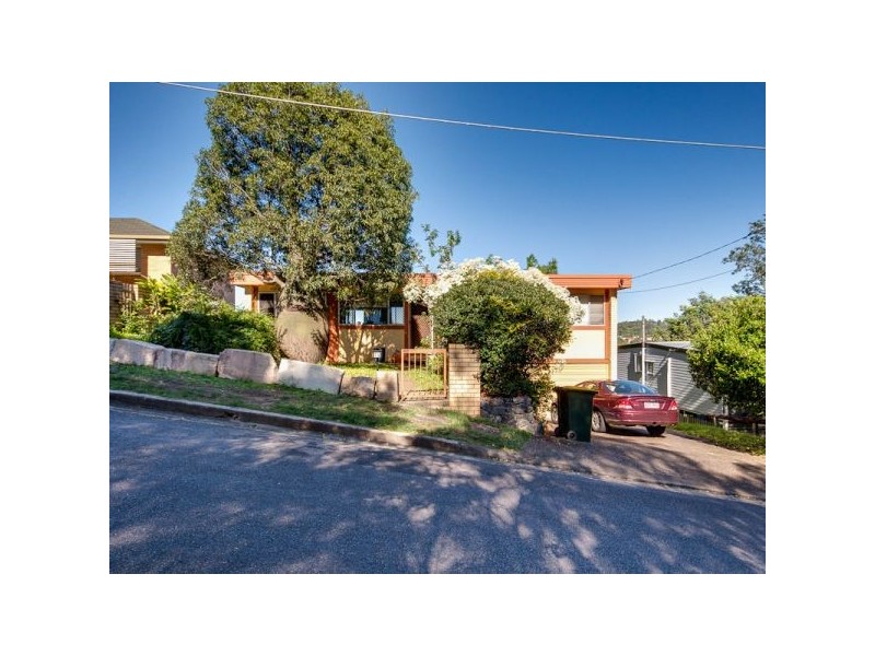 24 Caratel Street, Stafford Heights QLD 4053