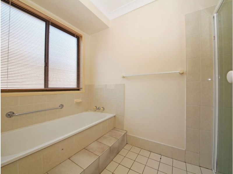 12 Rosa Crescent, Bracken Ridge QLD 4017