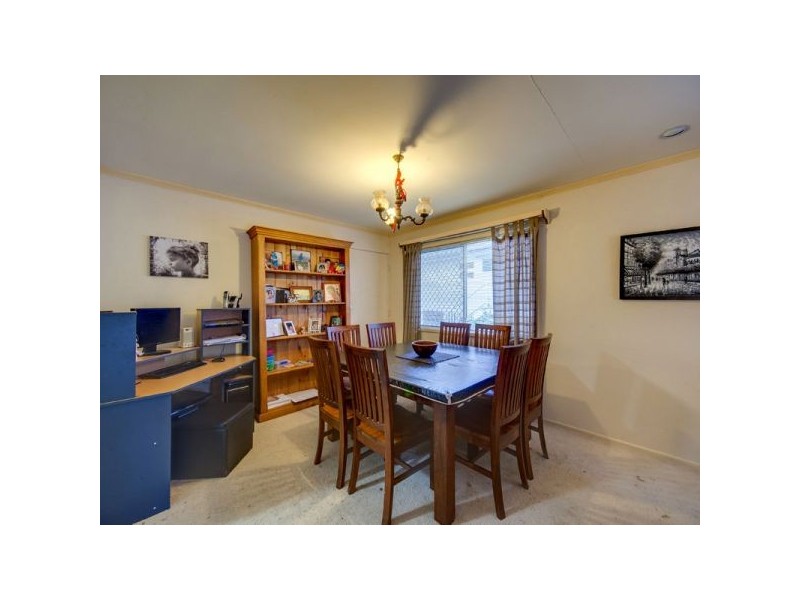 14 Gordon Road, Ferny Hills QLD 4055