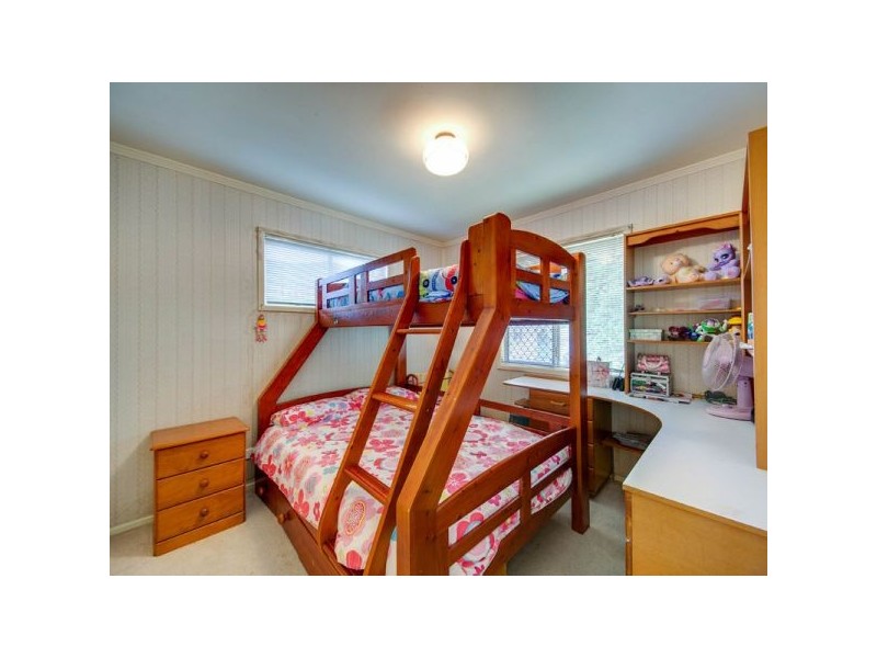 14 Gordon Road, Ferny Hills QLD 4055