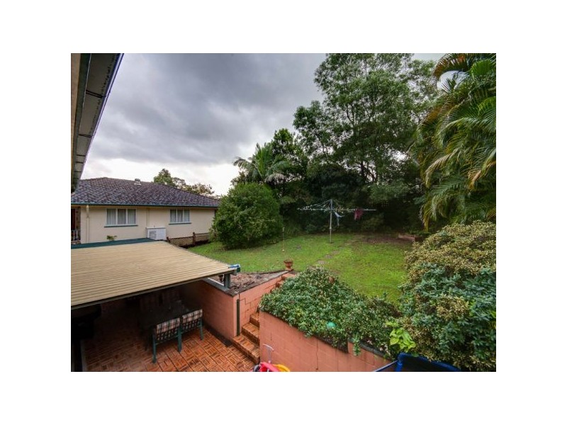 14 Gordon Road, Ferny Hills QLD 4055
