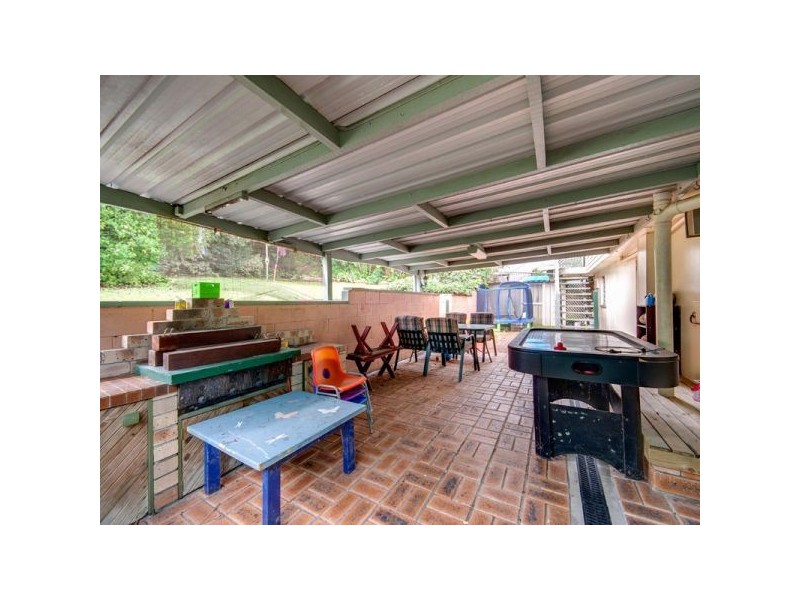 14 Gordon Road, Ferny Hills QLD 4055