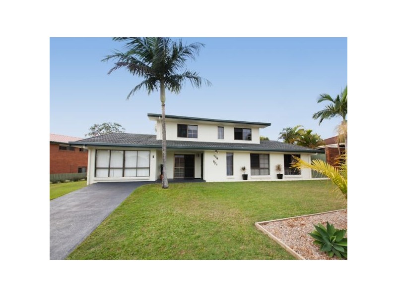 2 Dunvegan Place, Carindale QLD 4152