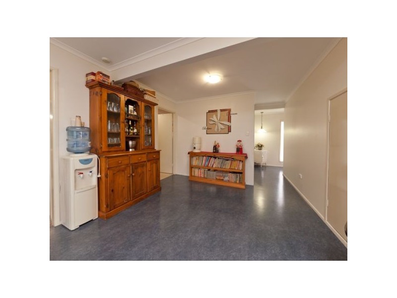 2 Dunvegan Place, Carindale QLD 4152