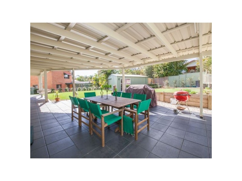 2 Dunvegan Place, Carindale QLD 4152