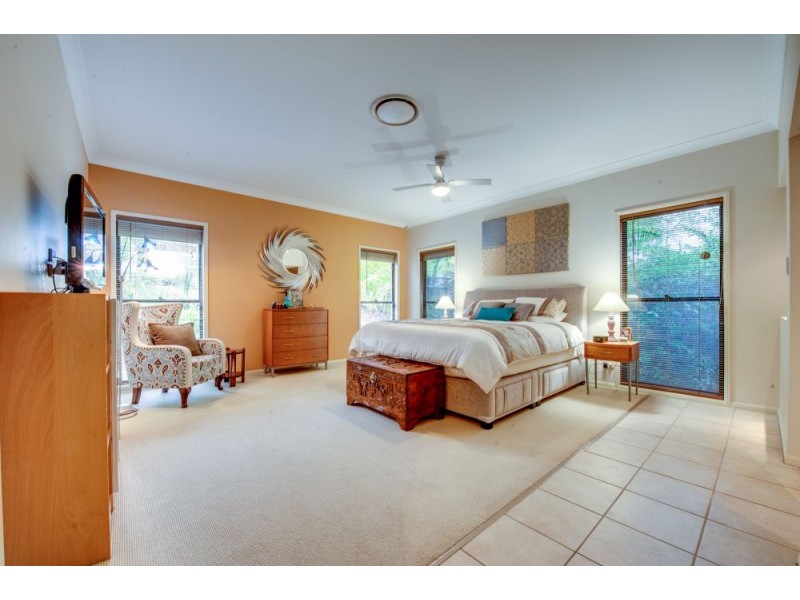 20 St Ives Circuit, Forest Lake QLD 4078